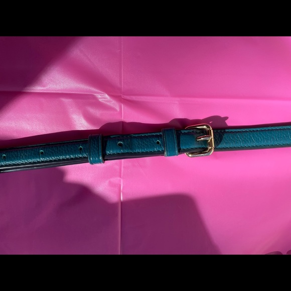 Coach crossbody with adjustable strap - Picture 15 of 15